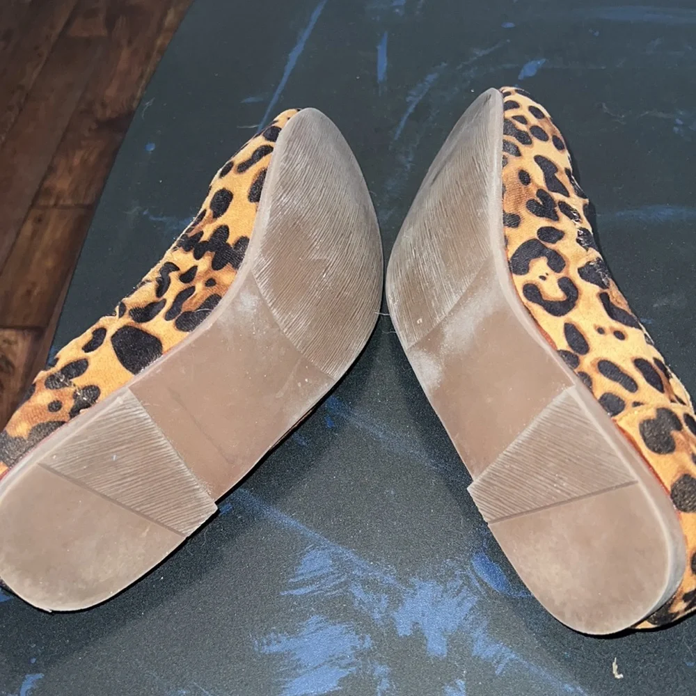 Animal print slip ons size 42 size 10 us - Picture 3 of 3